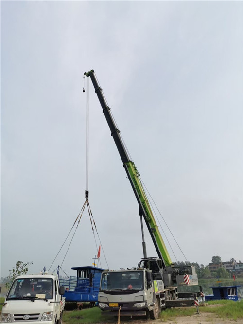 泰兴市桥梁建设吊装案例